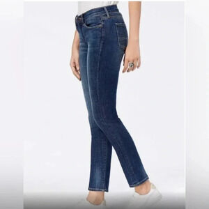 Lucky Brand  Sweet & Straight Ankle Medium Wash Jeans Size 2
